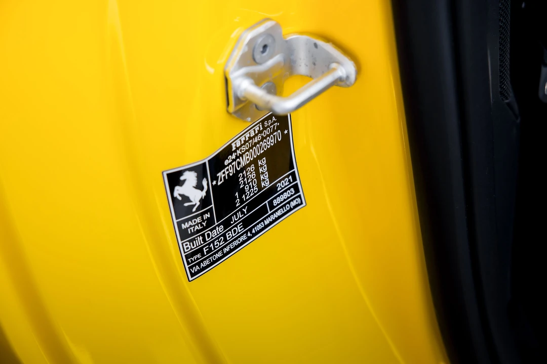 2022 Ferrari 812 GTS - Image 11 of 31
