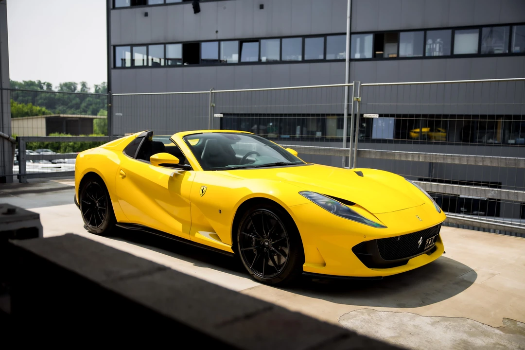 2022 Ferrari 812 GTS - Image 3 of 31