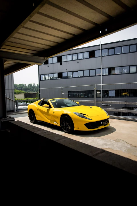 2022 Ferrari 812 GTS - Image 6 of 31