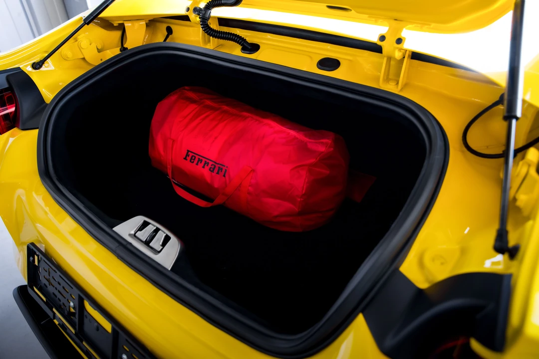 2022 Ferrari 812 GTS - Image 8 of 31