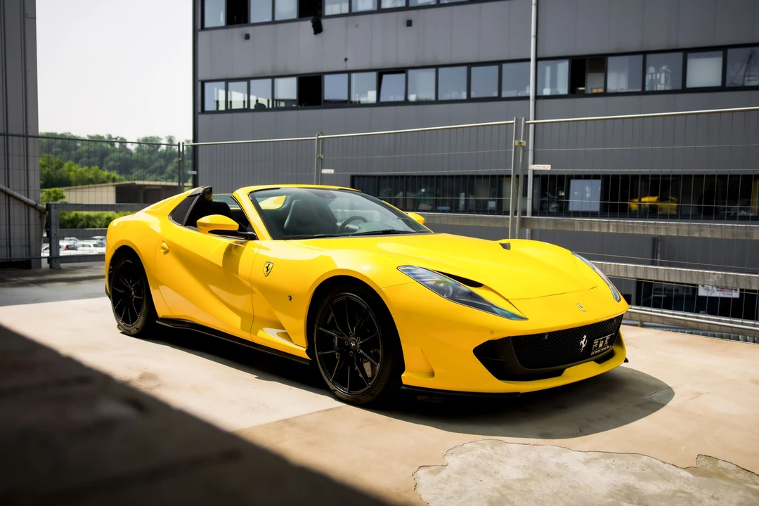 2022 Ferrari 812 GTS - Image 4 of 31