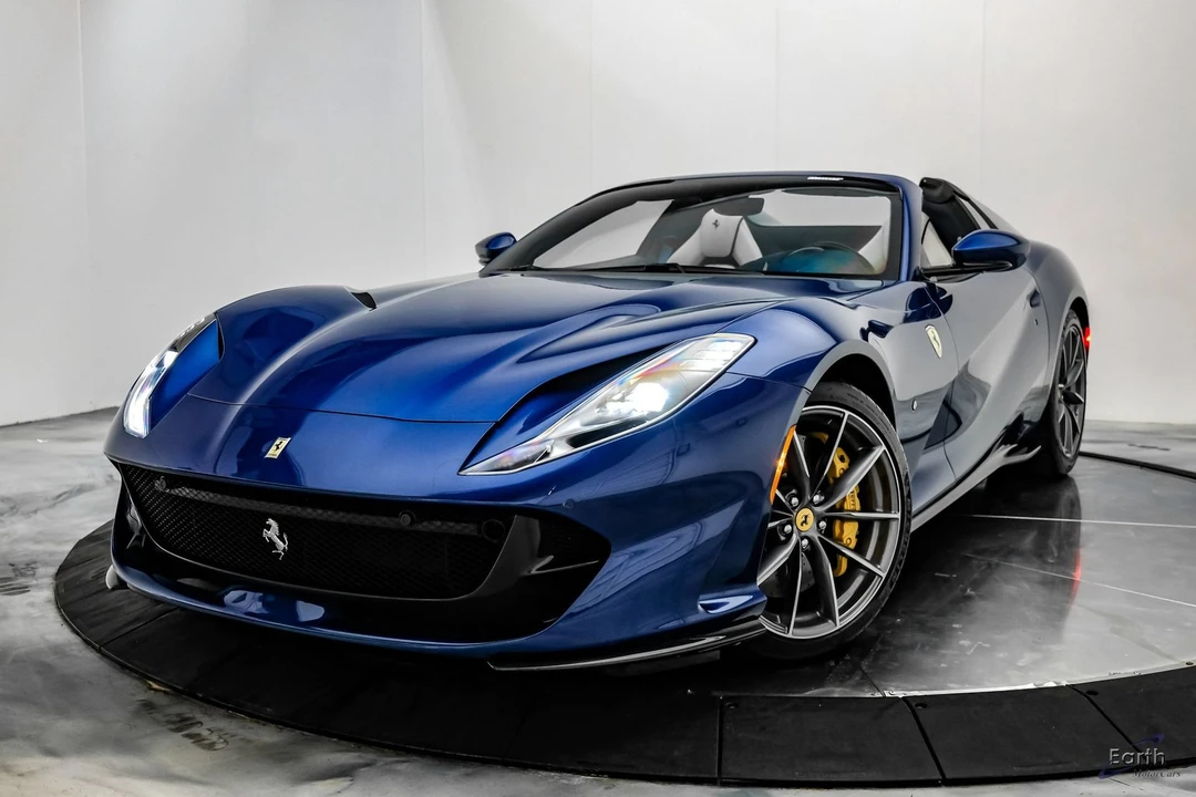 2022 Ferrari 812 GTS - Image 7 of 31