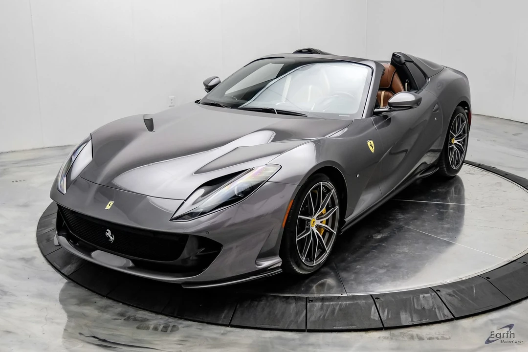 2022 Ferrari 812 GTS - Image 7 of 31