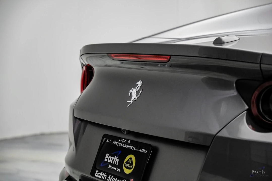 2022 Ferrari 812 GTS - Image 19 of 31