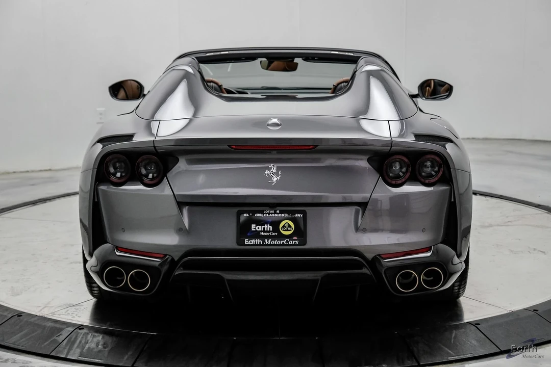 2022 Ferrari 812 GTS - Image 16 of 31