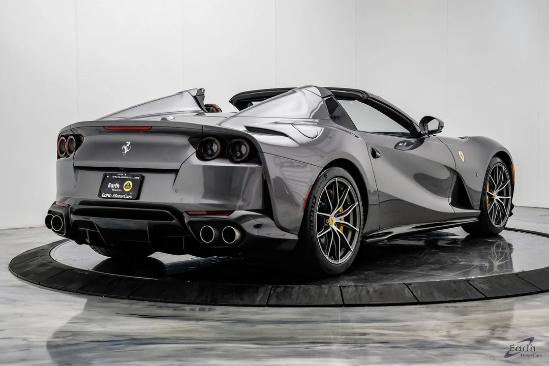 2022 Ferrari 812 GTS - Image 21 of 31