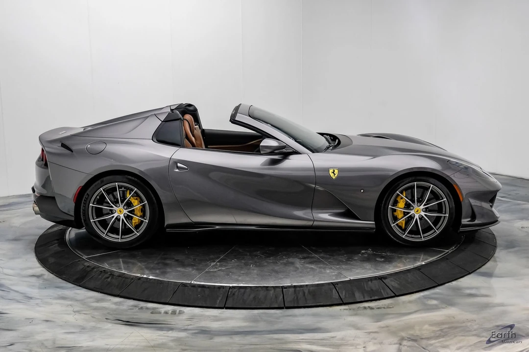 2022 Ferrari 812 GTS - Image 26 of 31