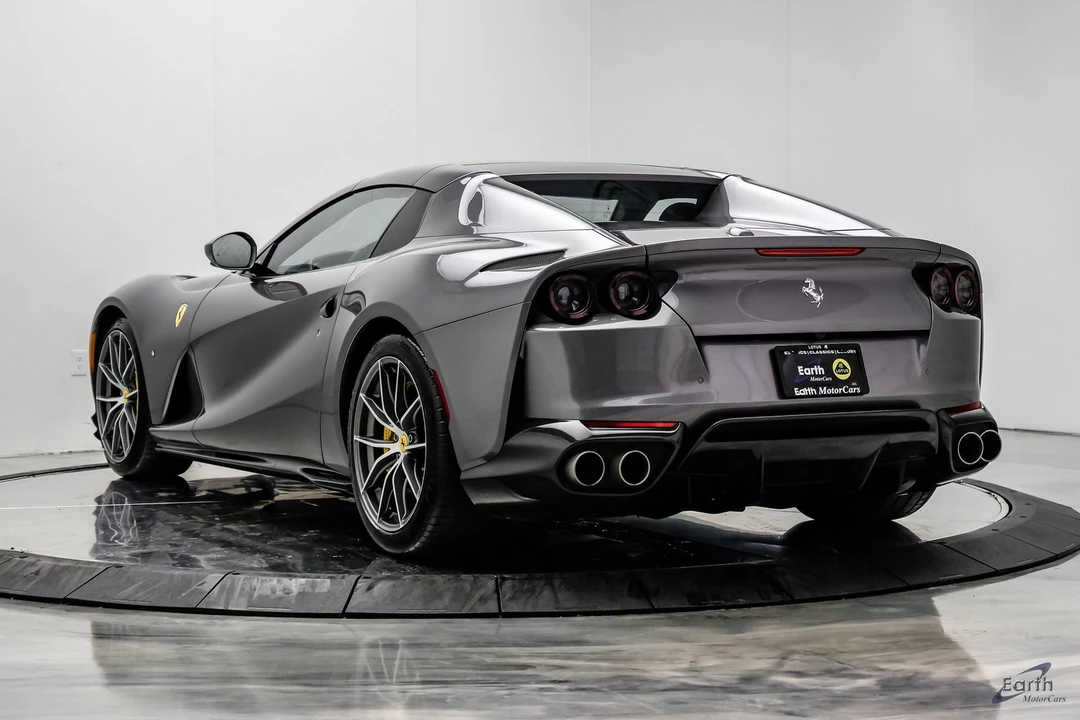 2022 Ferrari 812 GTS - Image 14 of 31