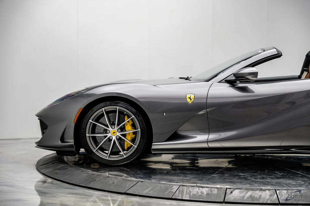 2022 Ferrari 812 GTS - Image 11 of 31