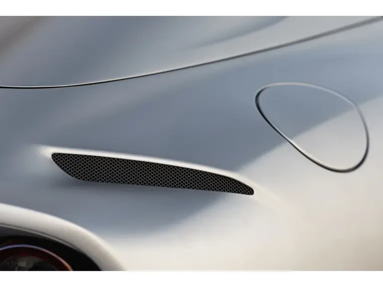 2022 Ferrari 812 GTS - Image 28 of 31