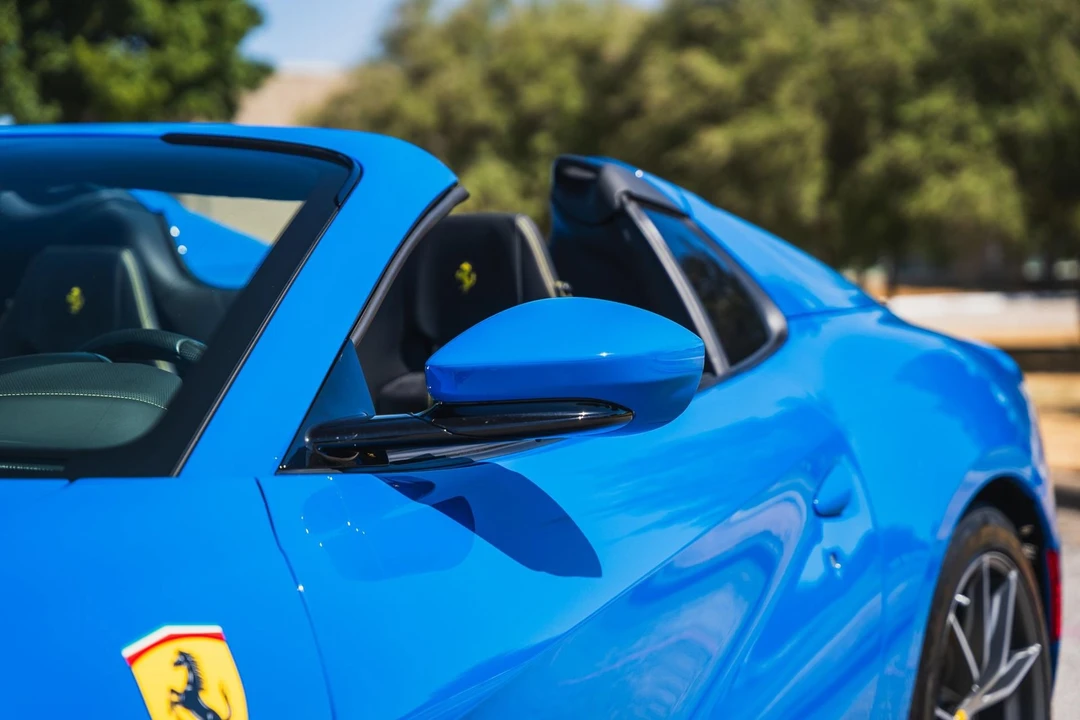 2022 Ferrari 812 GTS - Image 28 of 31