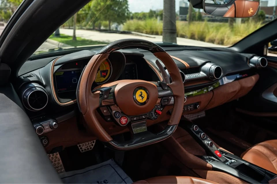 2022 Ferrari 812 GTS - Image 5 of 8