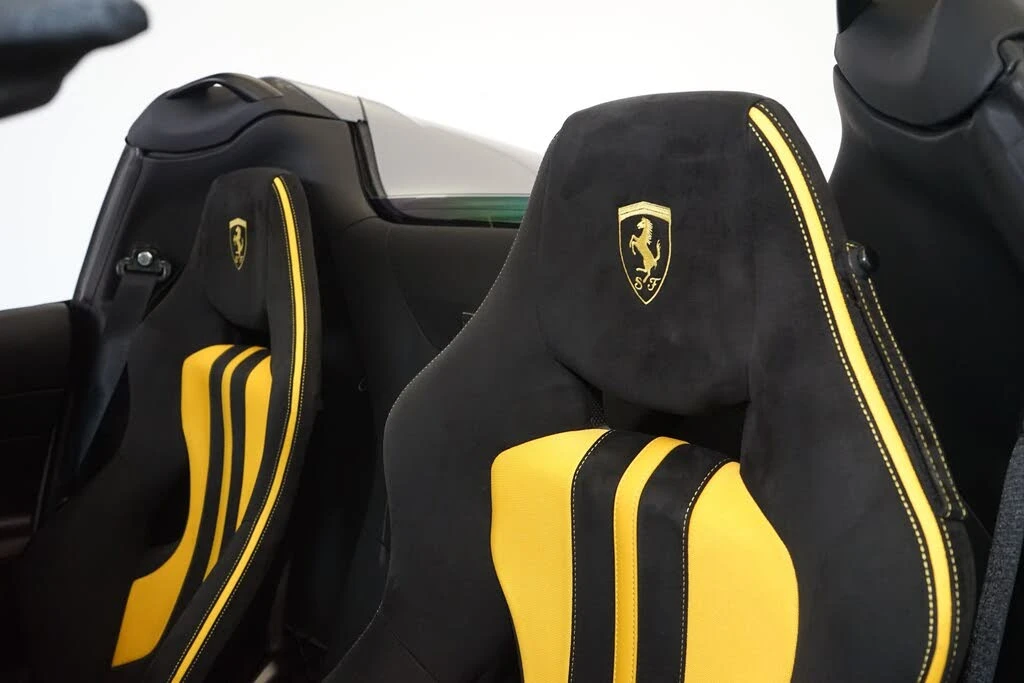 2022 Ferrari 812 GTS - Image 29 of 31