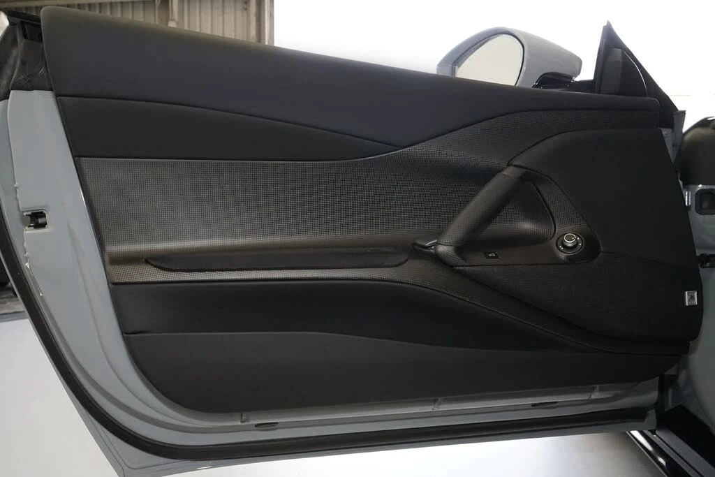 2022 Ferrari 812 GTS - Image 23 of 31