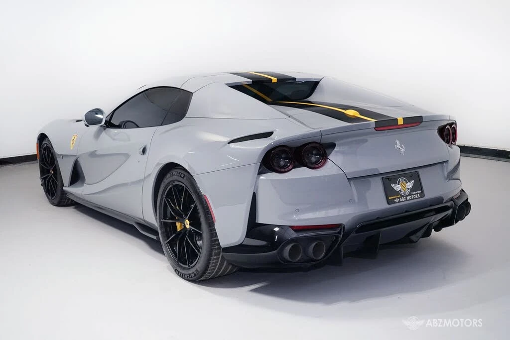 2022 Ferrari 812 GTS - Image 7 of 31