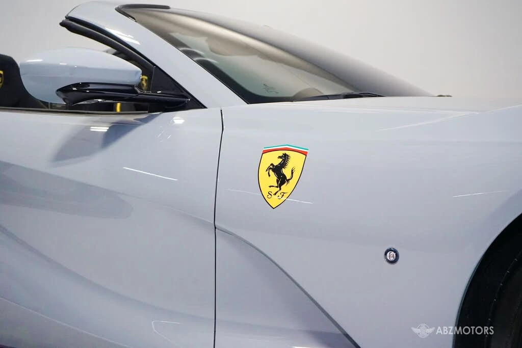 2022 Ferrari 812 GTS - Image 9 of 31