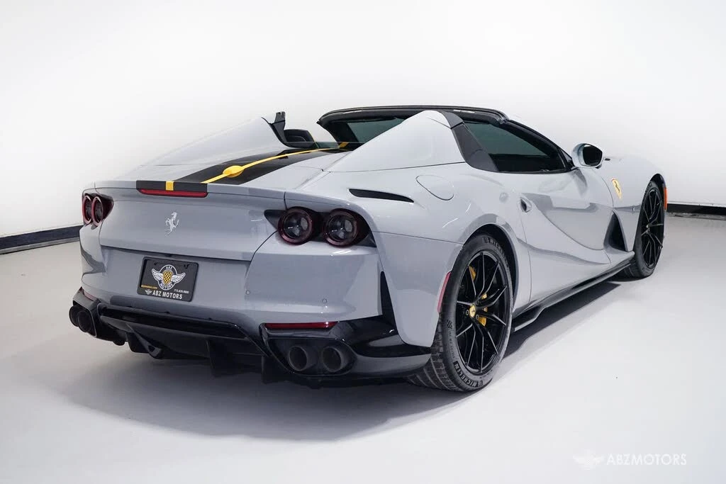 2022 Ferrari 812 GTS - Image 6 of 31