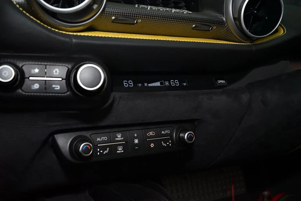 2022 Ferrari 812 GTS - Image 20 of 31