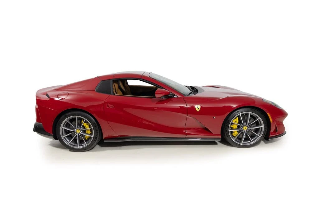 2022 Ferrari 812 GTS - Image 10 of 31
