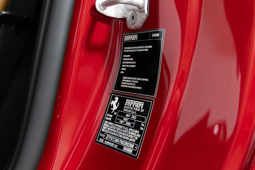 2022 Ferrari 812 GTS - Image 28 of 31
