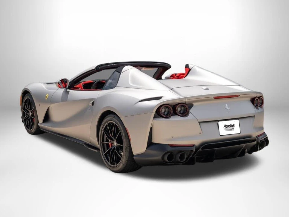 2022 Ferrari 812 GTS - Image 2 of 31