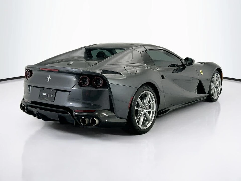 2022 Ferrari 812 GTS - Image 13 of 31