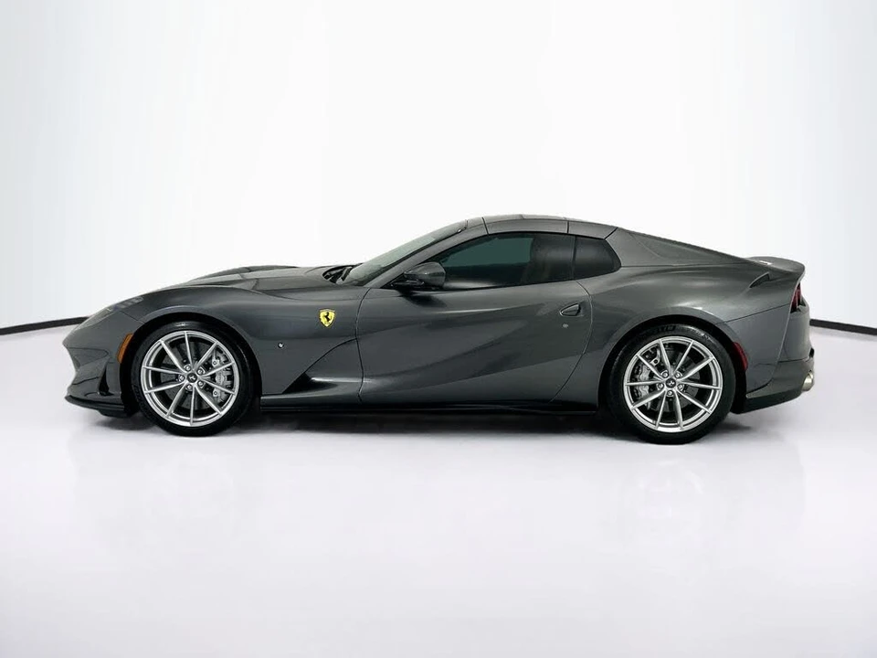 2022 Ferrari 812 GTS - Image 16 of 31