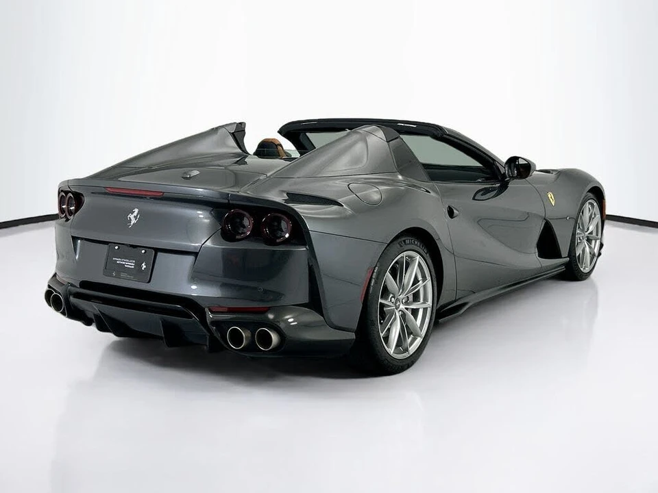 2022 Ferrari 812 GTS - Image 5 of 31