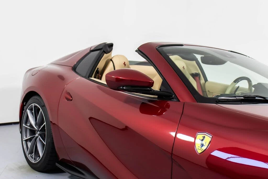 2022 Ferrari 812 GTS - Image 14 of 31