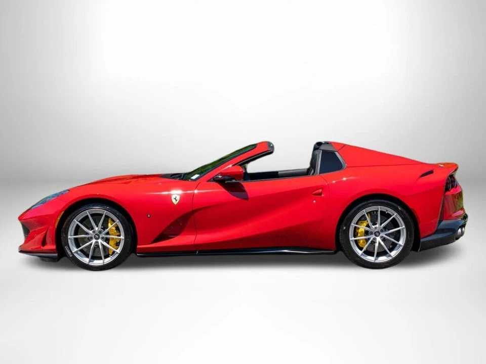2022 Ferrari 812 GTS - Image 4 of 31