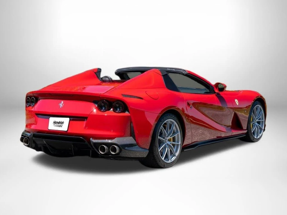 2022 Ferrari 812 GTS - Image 8 of 31