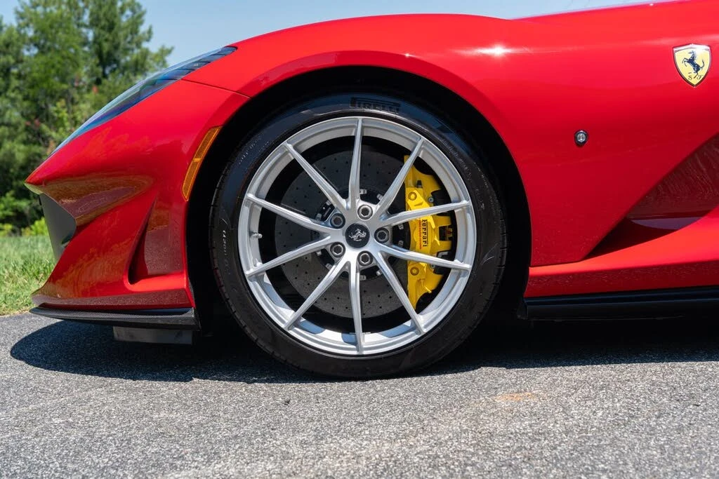 2022 Ferrari 812 GTS - Image 10 of 31
