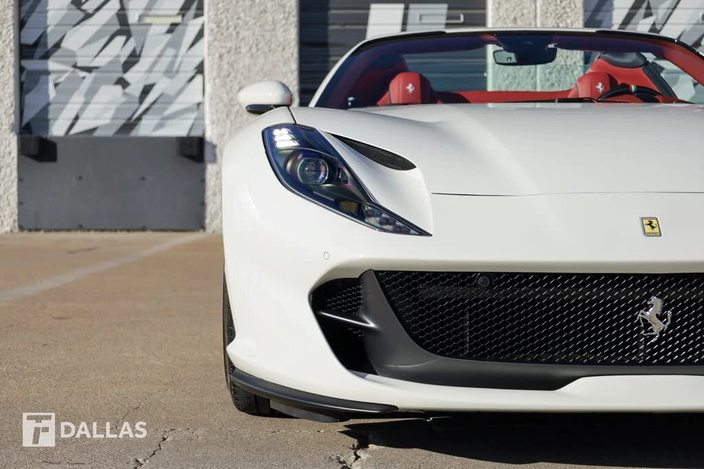 2022 Ferrari 812 GTS - Image 5 of 31