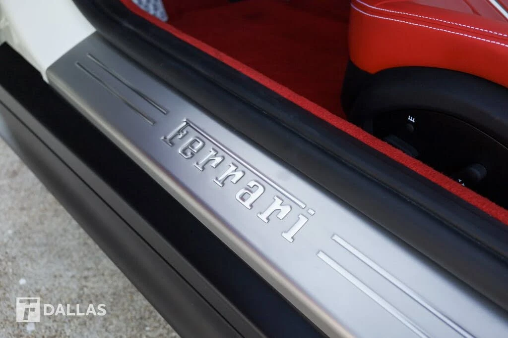 2022 Ferrari 812 GTS - Image 20 of 31