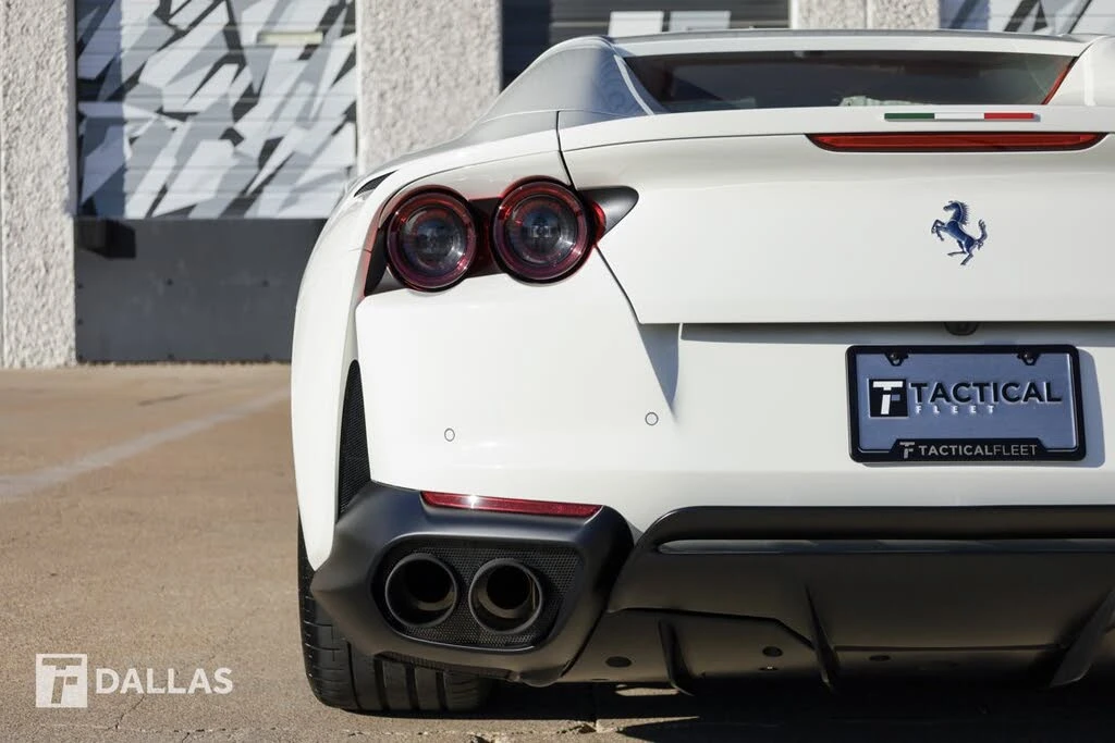 2022 Ferrari 812 GTS - Image 14 of 31