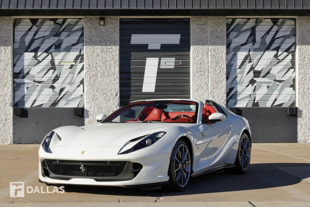 2022 Ferrari 812 GTS - Image 6 of 31