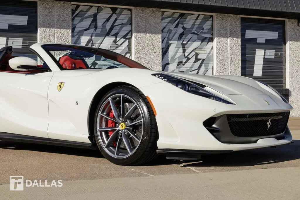2022 Ferrari 812 GTS - Image 3 of 31