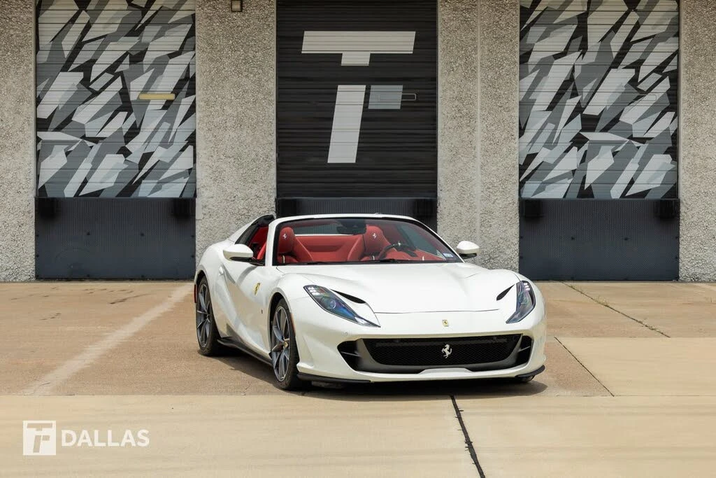 2022 Ferrari 812 GTS - Image 2 of 31