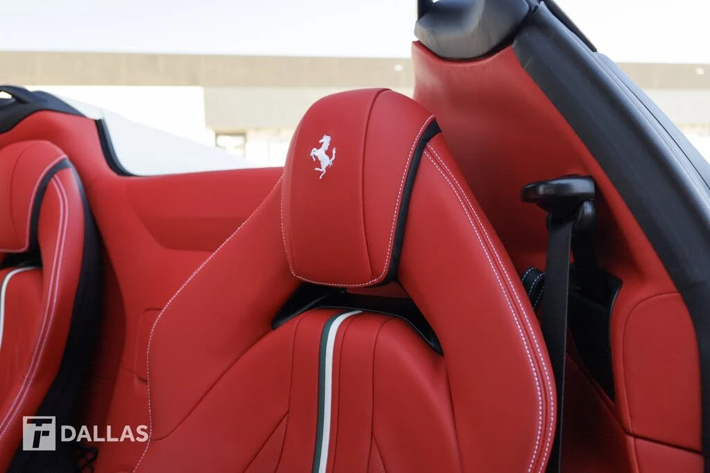 2022 Ferrari 812 GTS - Image 21 of 31
