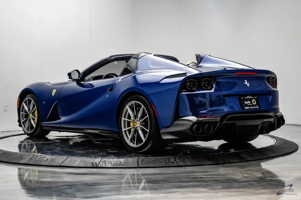 2022 Ferrari 812 GTS - Image 13 of 31