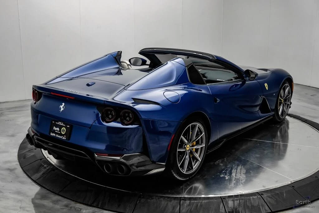 2022 Ferrari 812 GTS - Image 23 of 31