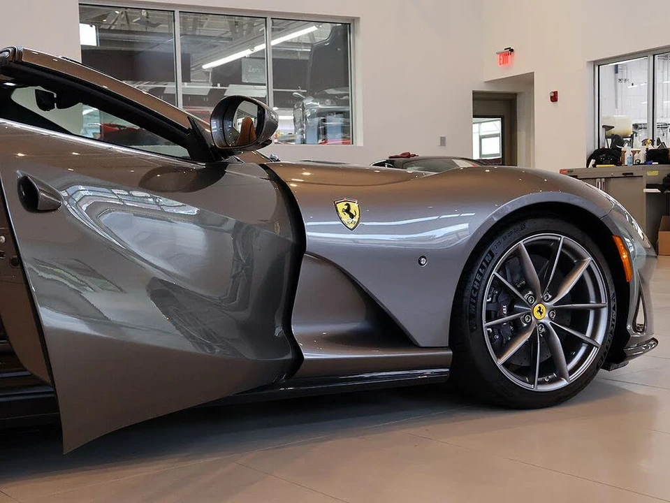 2022 Ferrari 812 GTS - Image 15 of 31