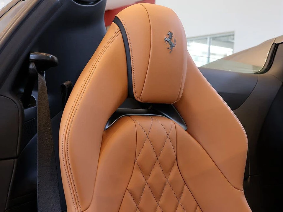 2022 Ferrari 812 GTS - Image 29 of 31