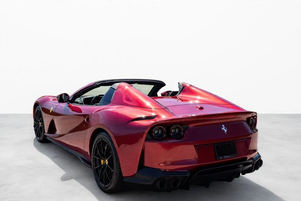 2022 Ferrari 812 GTS - Image 26 of 31