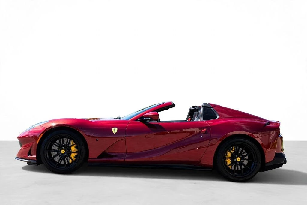 2022 Ferrari 812 GTS - Image 9 of 31