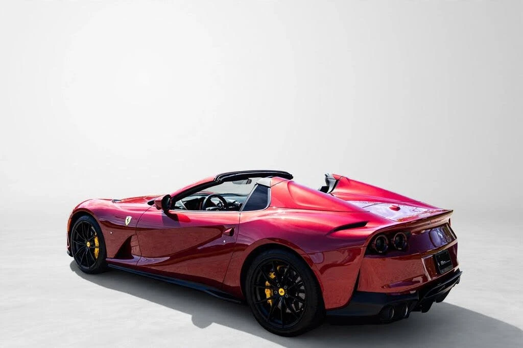2022 Ferrari 812 GTS - Image 8 of 31