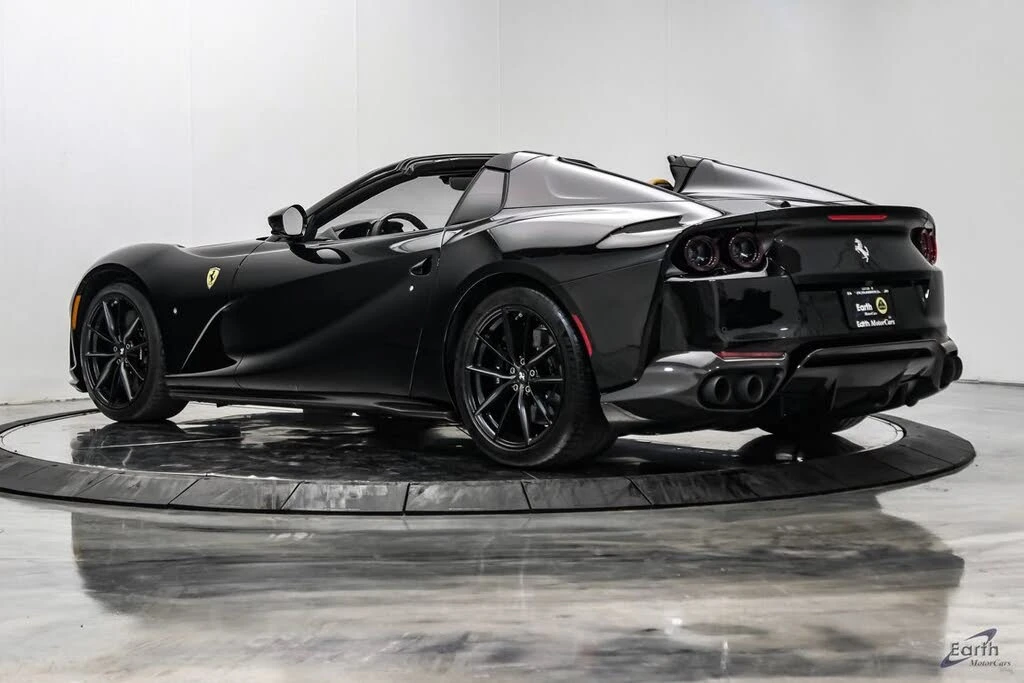 2022 Ferrari 812 GTS - Image 13 of 31