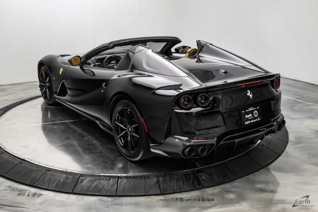 2022 Ferrari 812 GTS - Image 15 of 31