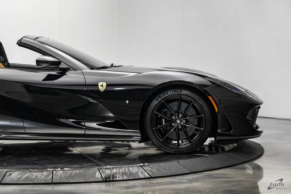 2022 Ferrari 812 GTS - Image 29 of 31