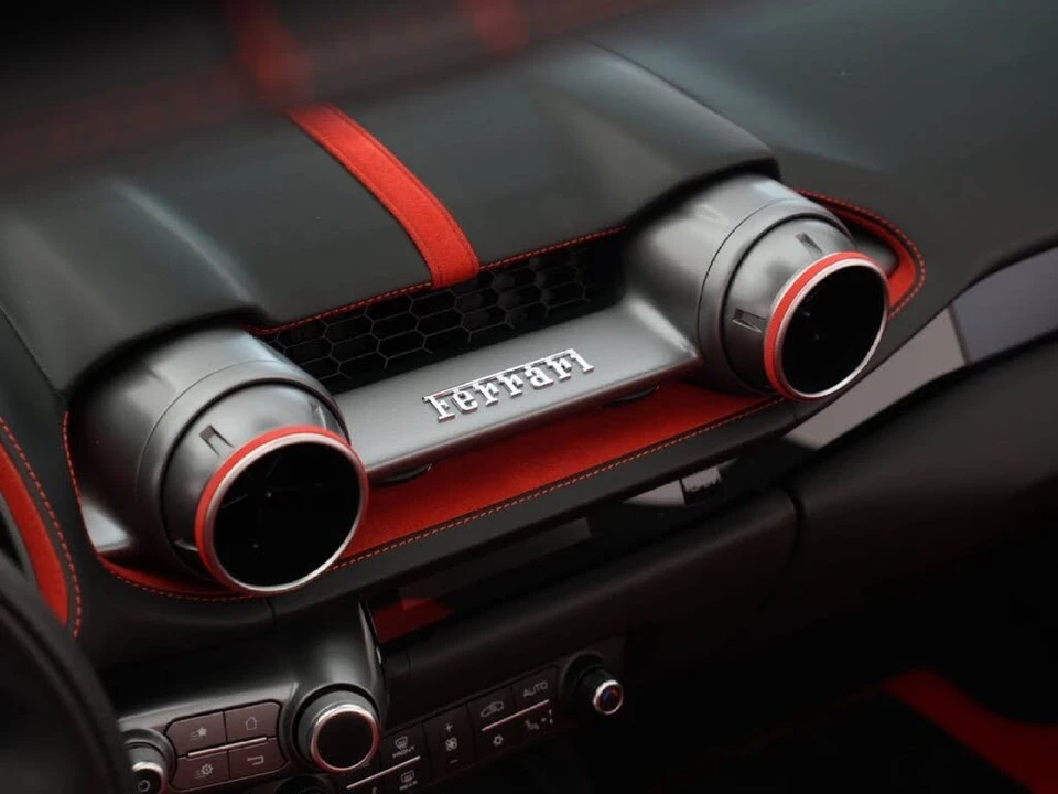 2022 Ferrari 812 GTS - Image 16 of 31